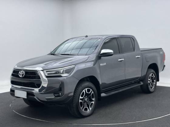 TOYOTA HILUX 2.8 D-4D TURBO DIESEL CD SRV 4X4 AUTOMÁTICO